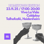 Anstoßen, Gläser, Musik, Singen, zusammen Trinken und Singen, Viva la Vida singen